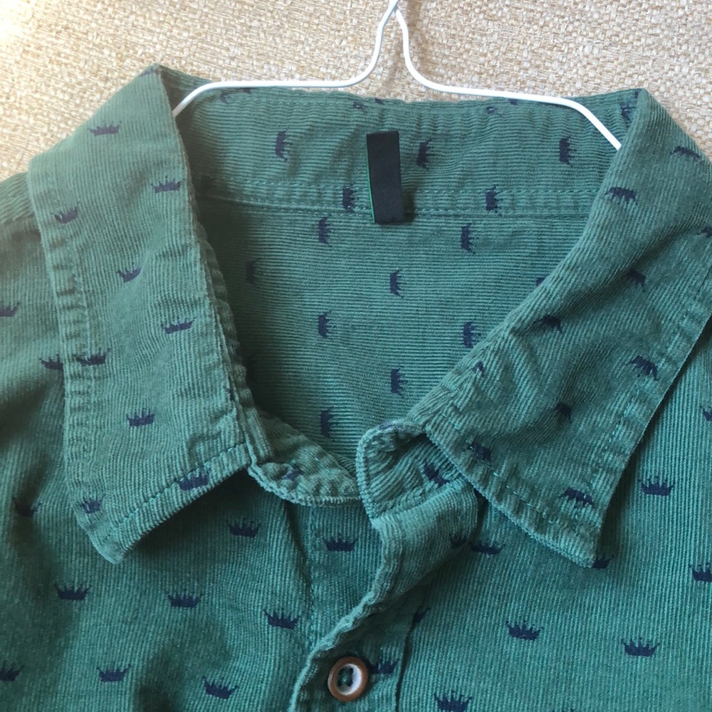 Men’s button down - Picture 2 of 2